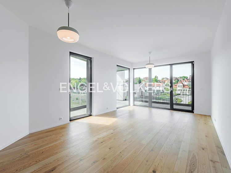 Prodej bytu 2+kk 66 m² - foto 1