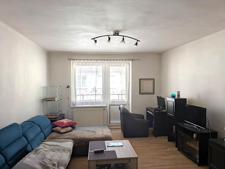 Prodej bytu 2+1 61 m² - foto 2