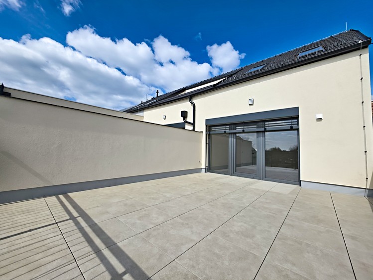 Prodej bytu 2+kk 87 m² (Jednopodlažní) - foto 3