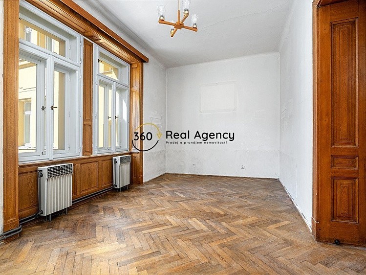 Prodej bytu 2+1 93 m² (Jednopodlažní) - foto 2