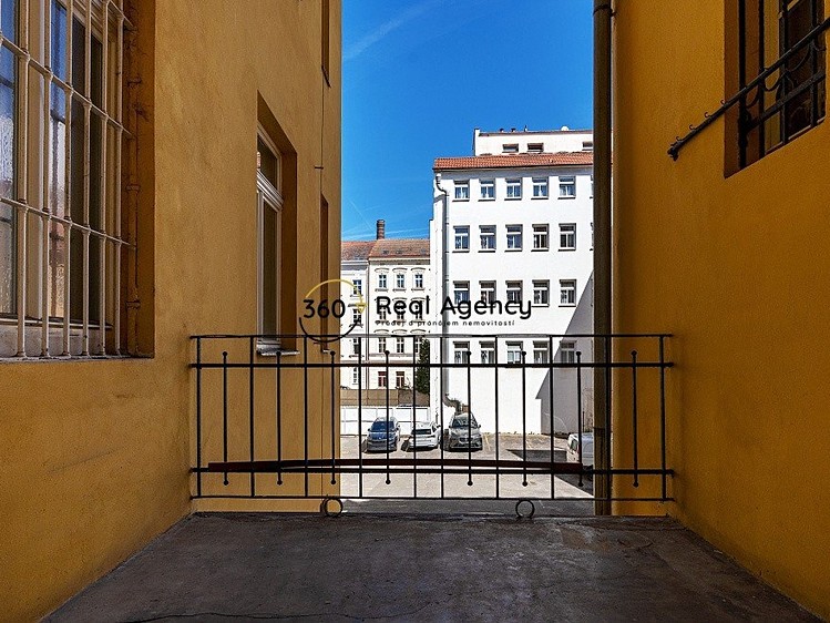 Prodej bytu 2+1 93 m² (Jednopodlažní) - foto 7