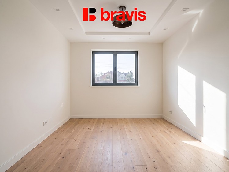 Prodej bytu 3+1 85 m² (Podkrovní) - foto 8