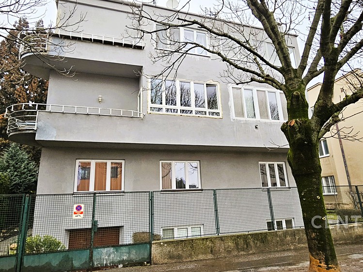 Prodej bytu 3+1 80 m² - foto 1