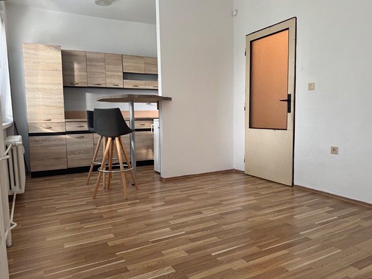 Prodej bytu 1+kk 27 m² (Jednopodlažní) - foto 5