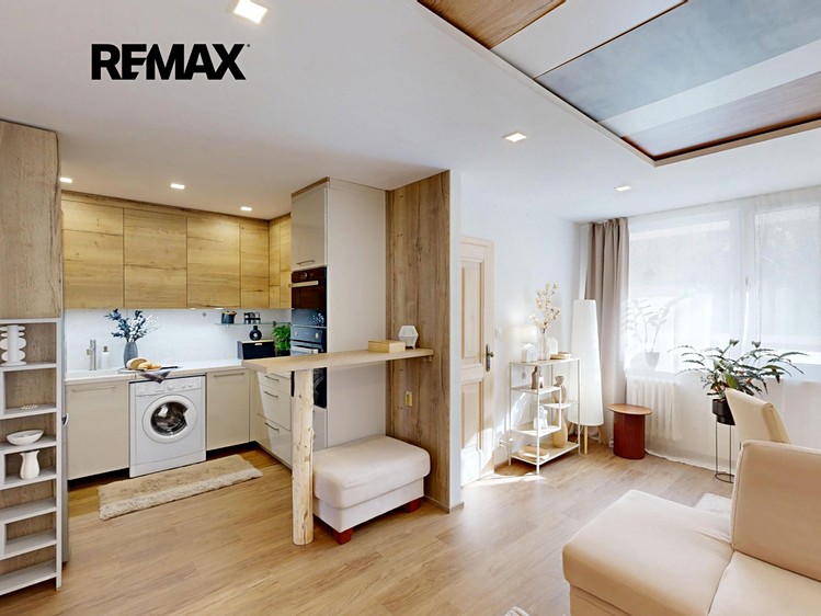 Prodej bytu 4+kk 72 m² (Jednopodlažní) - foto 2