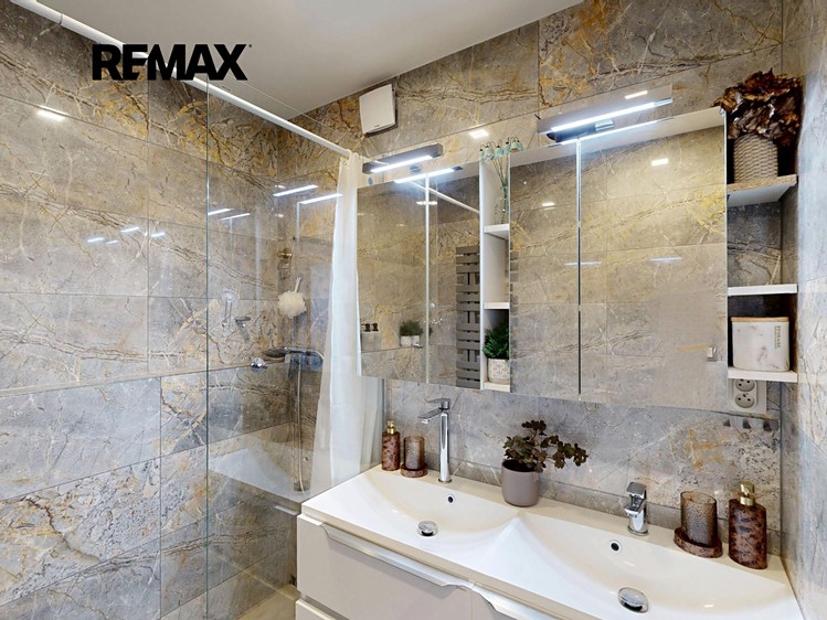 Prodej bytu 4+kk 72 m² (Jednopodlažní) - foto 4