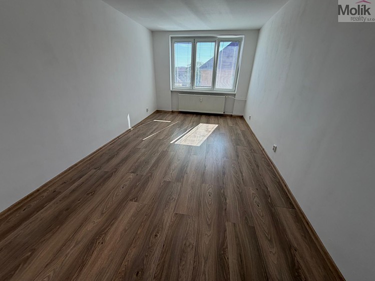 Prodej bytu 4+1 109 m² (Mezonet) - foto 7