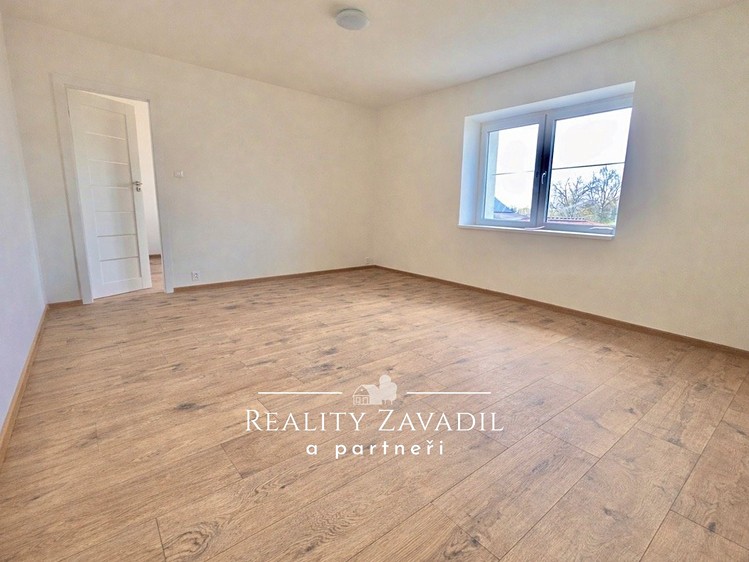 Prodej bytu 2+1 64 m² (Podkrovní) - foto 5