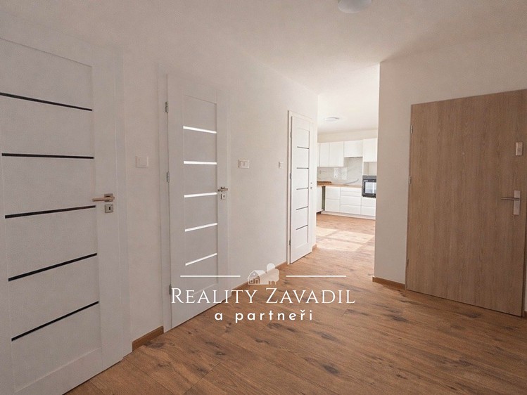 Prodej bytu 2+1 64 m² (Podkrovní) - foto 7