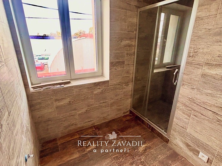 Prodej bytu 2+1 64 m² (Podkrovní) - foto 8
