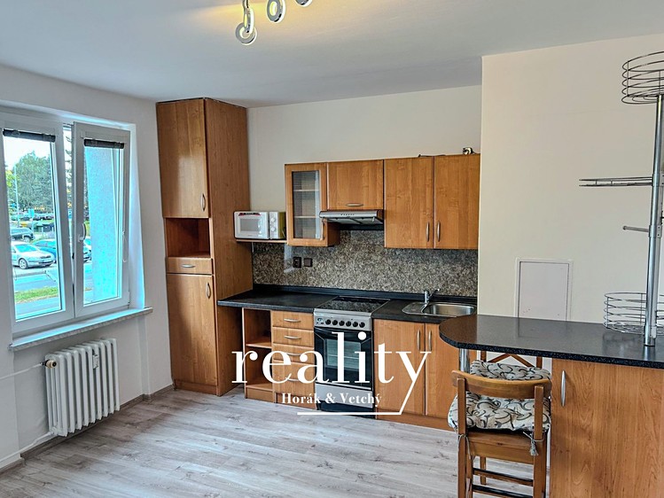 Prodej bytu 1+kk 27 m² - foto 1