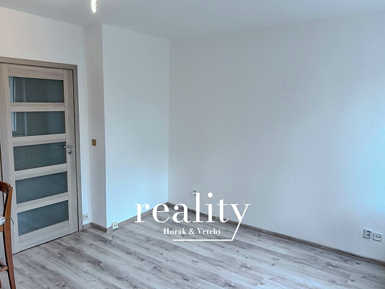 Prodej bytu 1+kk 27 m² - foto 6