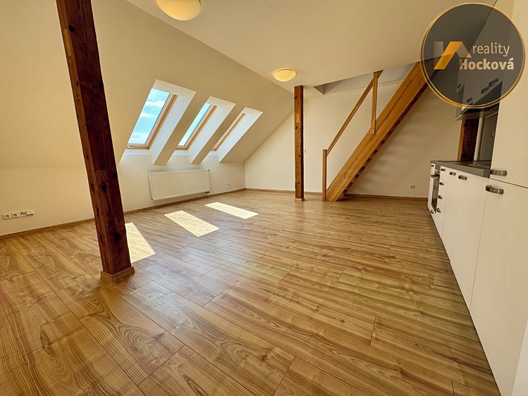 Prodej bytu 2+kk 81 m² (Mezonet) - foto 1