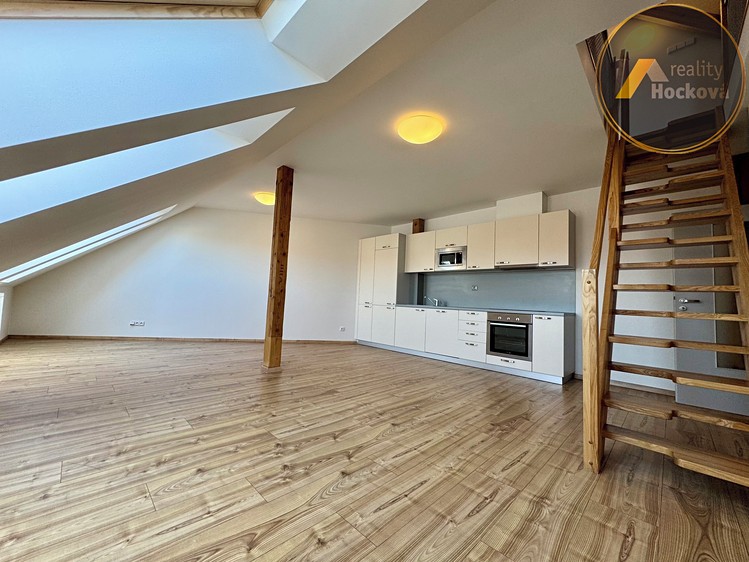 Prodej bytu 3+kk 106 m² (Mezonet) - foto 1