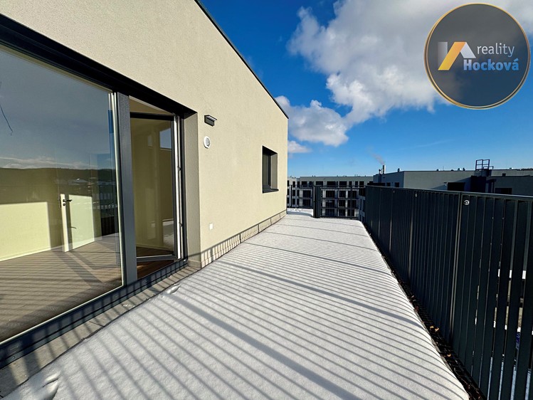 Prodej bytu 2+kk 53 m² (Podkrovní) - foto 1