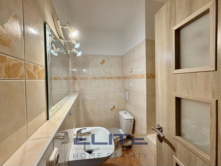 Prodej bytu 2+kk 43 m² (Podkrovní) - foto 8