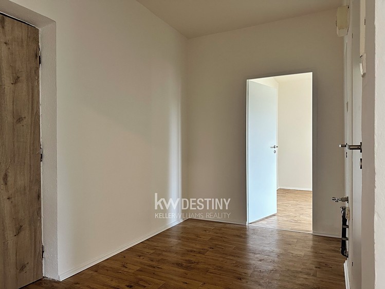 Prodej bytu 2+1 55 m² - foto 4