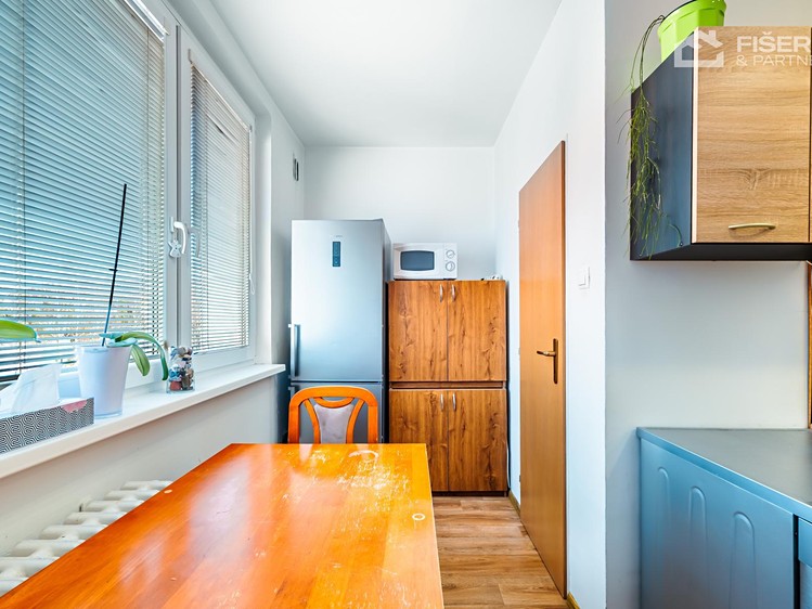 Prodej bytu 4+1 80 m² (Jednopodlažní) - foto 5