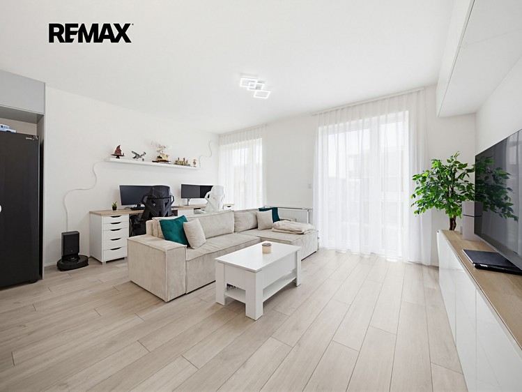 Prodej bytu 2+kk 58 m² (Jednopodlažní) - foto 2