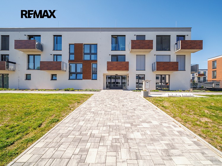 Prodej bytu 2+kk 58 m² (Jednopodlažní) - foto 1