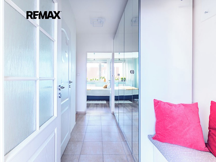Prodej bytu 2+kk 55 m² (Jednopodlažní) - foto 4