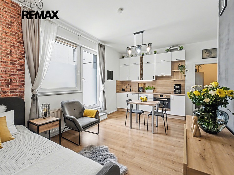 Prodej bytu 1+kk 35 m² (Jednopodlažní) - foto 3