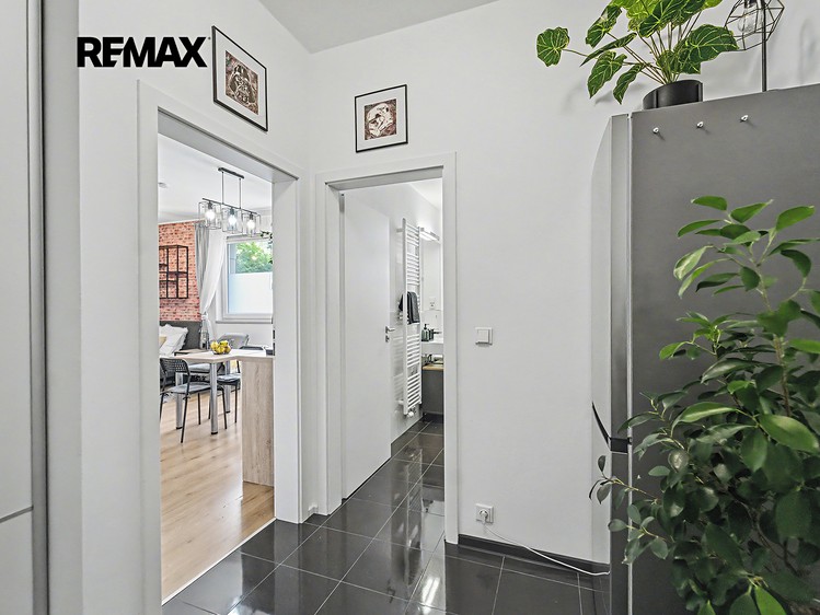 Prodej bytu 1+kk 35 m² (Jednopodlažní) - foto 8
