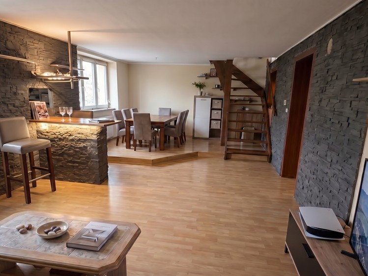 Prodej bytu 4+1 122 m² (Mezonet) - foto 1