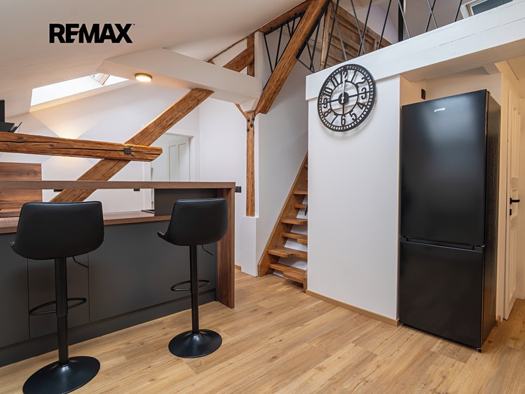 Prodej bytu 2+kk 48 m² (Mezonet) - foto 2