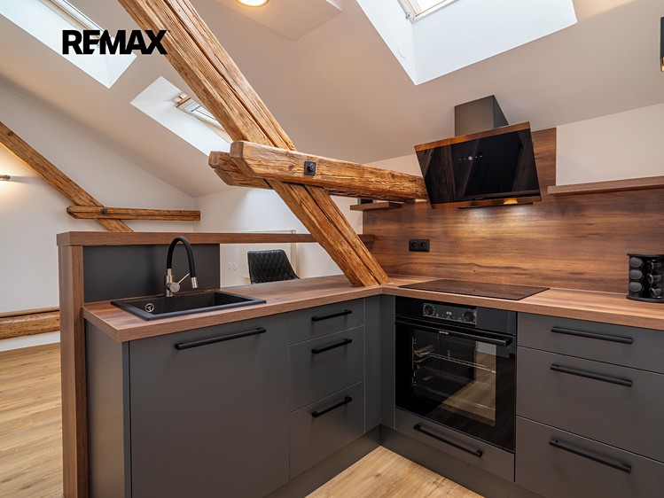 Prodej bytu 2+kk 48 m² (Mezonet) - foto 5