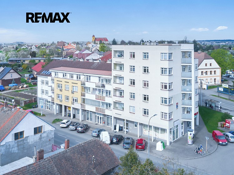 Prodej bytu 2+kk 51 m² (Podkrovní) - foto 1