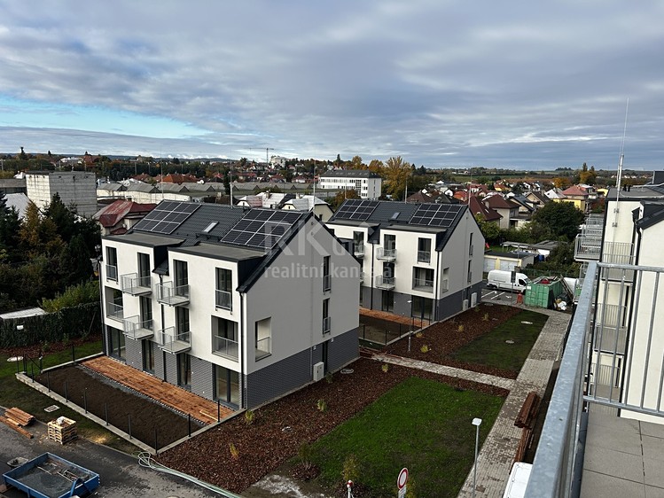 Prodej bytu 2+kk 71 m² - foto 8