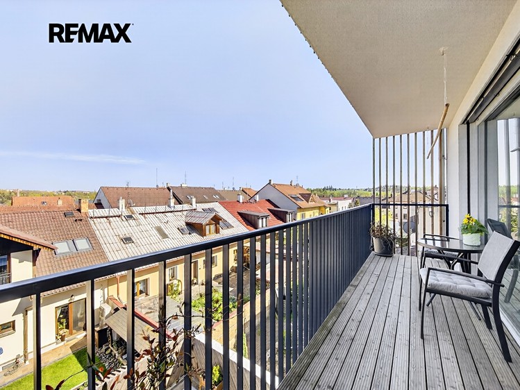 Prodej bytu 2+kk 57 m² (Jednopodlažní) - foto 2