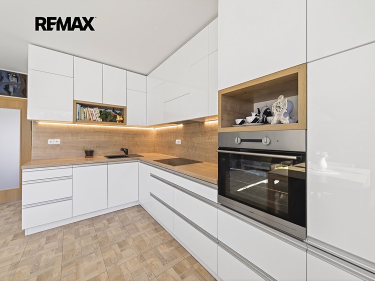 Prodej bytu 2+kk 57 m² (Jednopodlažní) - foto 5