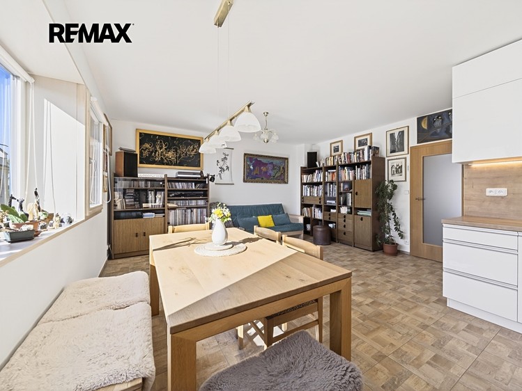 Prodej bytu 2+kk 57 m² (Jednopodlažní) - foto 7