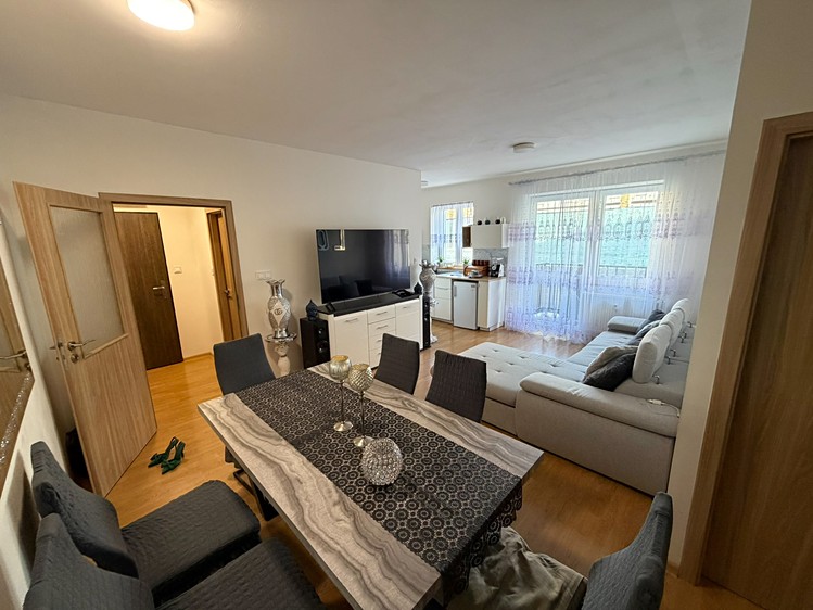 Prodej bytu 2+kk 46 m² (Jednopodlažní) - foto 2