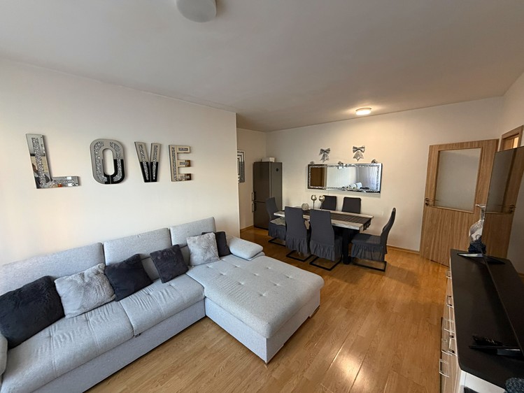 Prodej bytu 2+kk 46 m² (Jednopodlažní) - foto 1