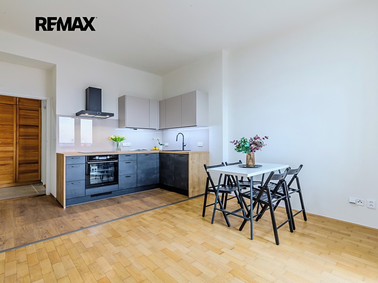 Prodej bytu 2+kk 60 m² - foto 4