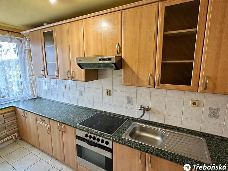 Prodej bytu 3+1 96 m² (Podkrovní) - foto 1