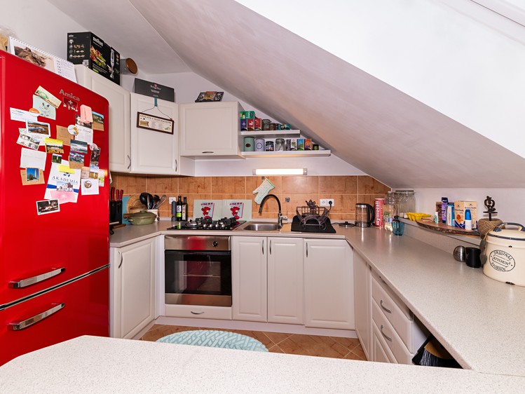 Prodej bytu 2+kk 56 m² (Podkrovní) - foto 6