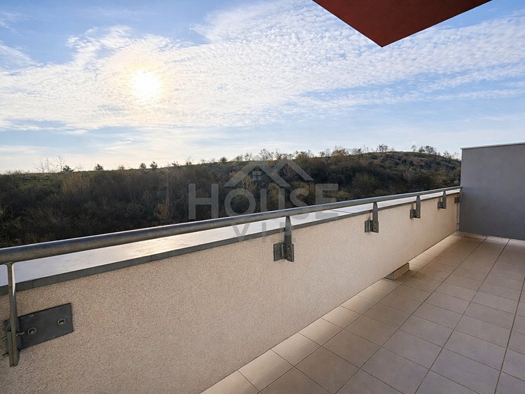 Prodej bytu 2+kk 51 m² (Jednopodlažní) - foto 3