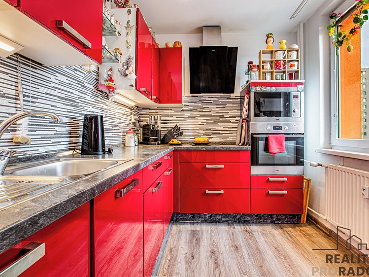 Prodej bytu 3+1 72 m² (Jednopodlažní) - foto 1