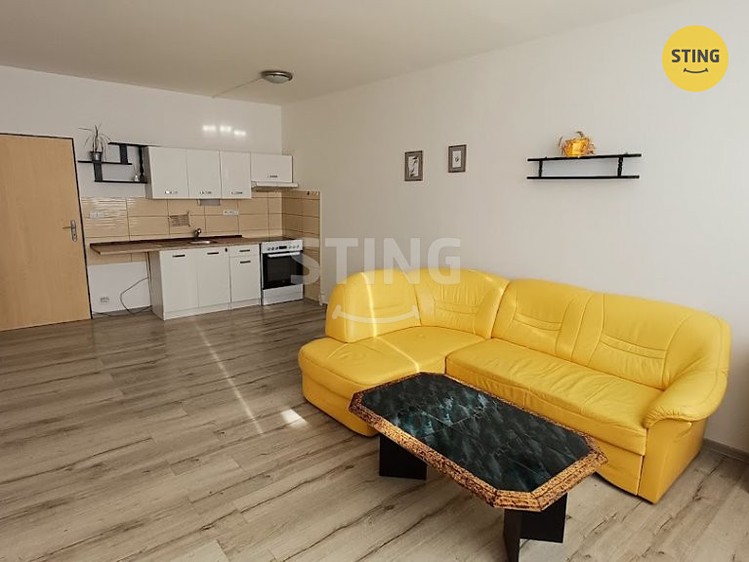 Prodej bytu 1+kk 33 m² - foto 1