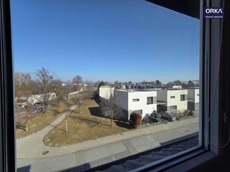Prodej bytu 4+kk 100 m² (Podkrovní) - foto 7