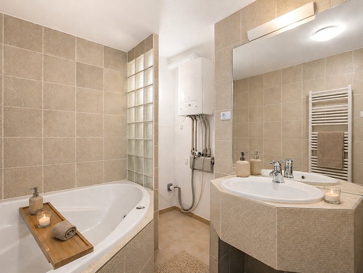 Prodej bytu 3+kk 65 m² (Podkrovní) - foto 4