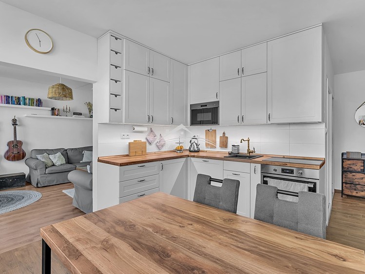 Prodej bytu 3+1 75 m² - foto 1