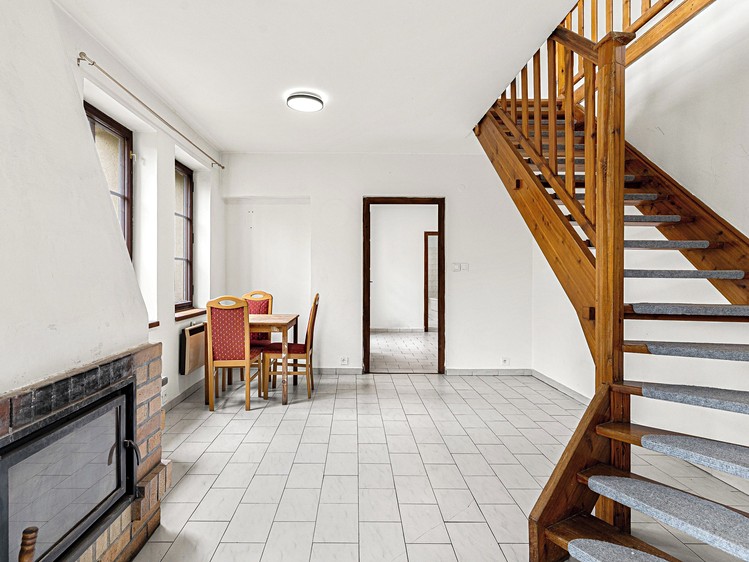 Prodej bytu 2+1 94 m² (Mezonet) - foto 4