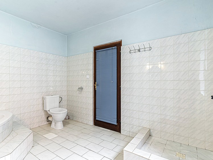 Prodej bytu 2+1 94 m² (Mezonet) - foto 8