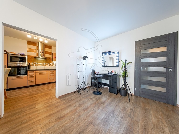 Prodej bytu 4+1 87 m² - foto 2