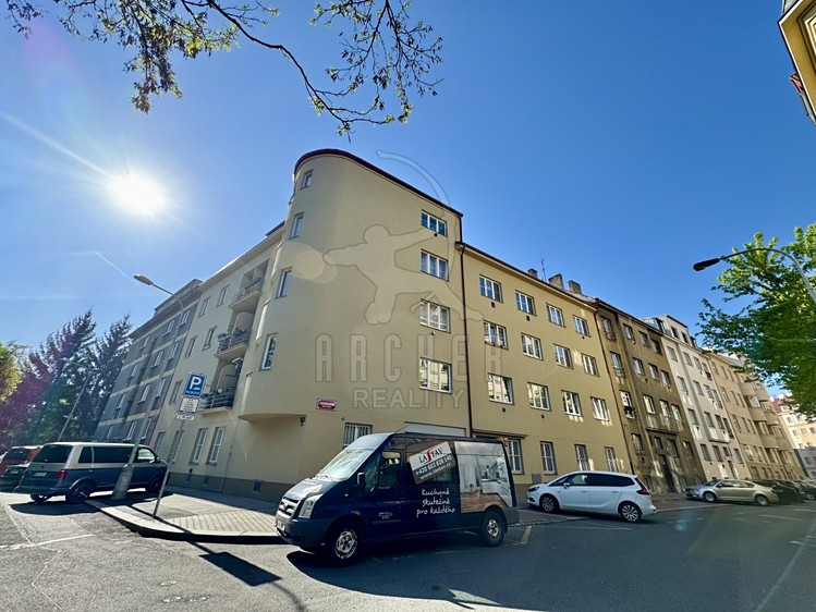 Prodej bytu 2+1 80 m² - foto 2
